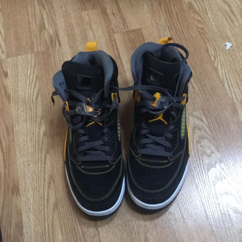 Air Jordan Black & Yellow